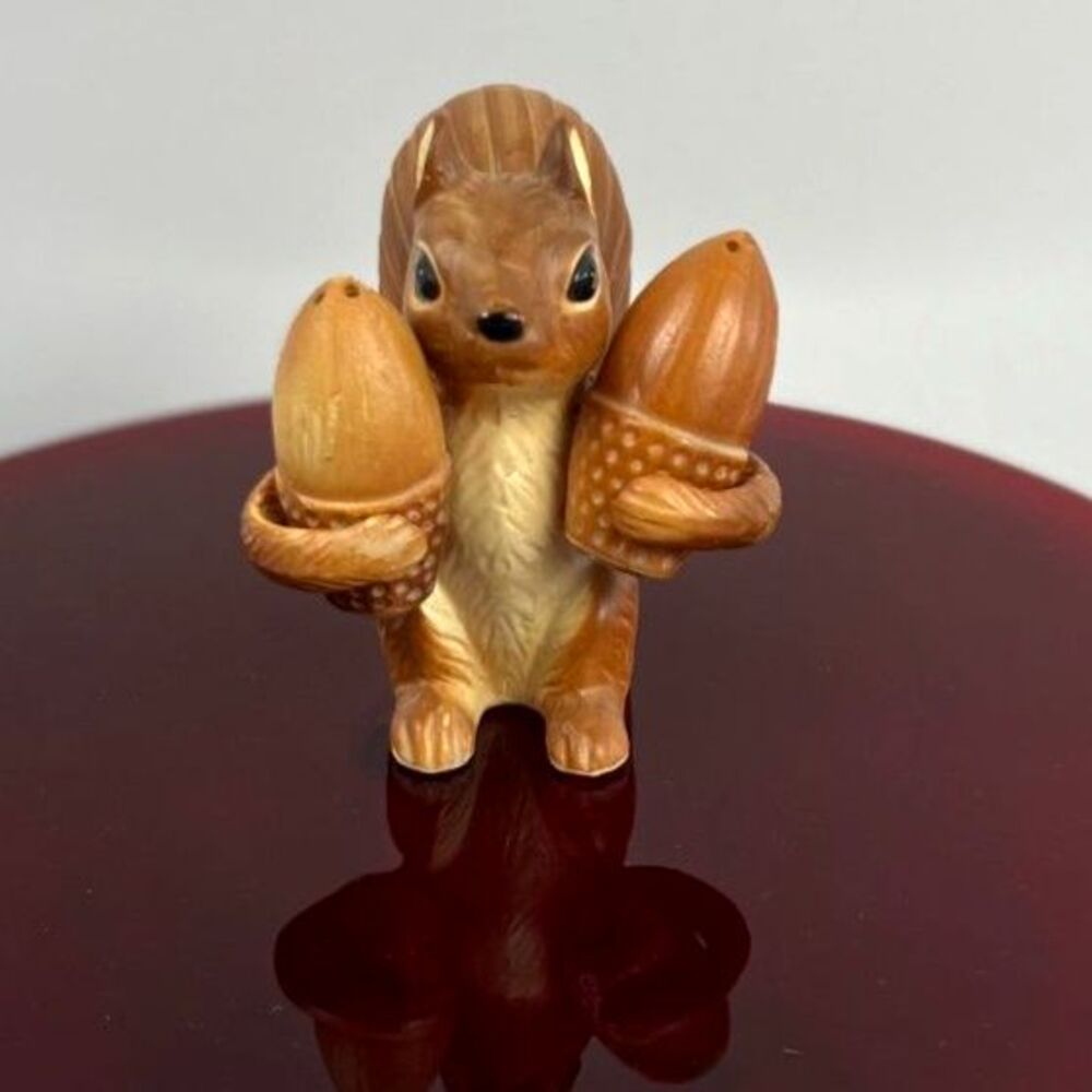 Vintage Squirrel Salt and Pepper Shakers Ceramic MCM Japan MCM Kitsch Acorn
